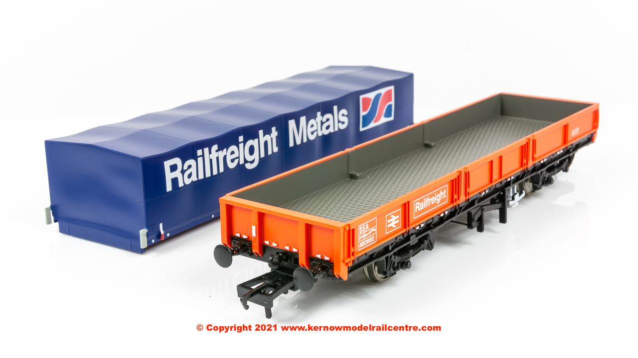 E87042 EFE Rail SEA Wagon number 460660 in BR Railfreight Red livery with hood - Era 7